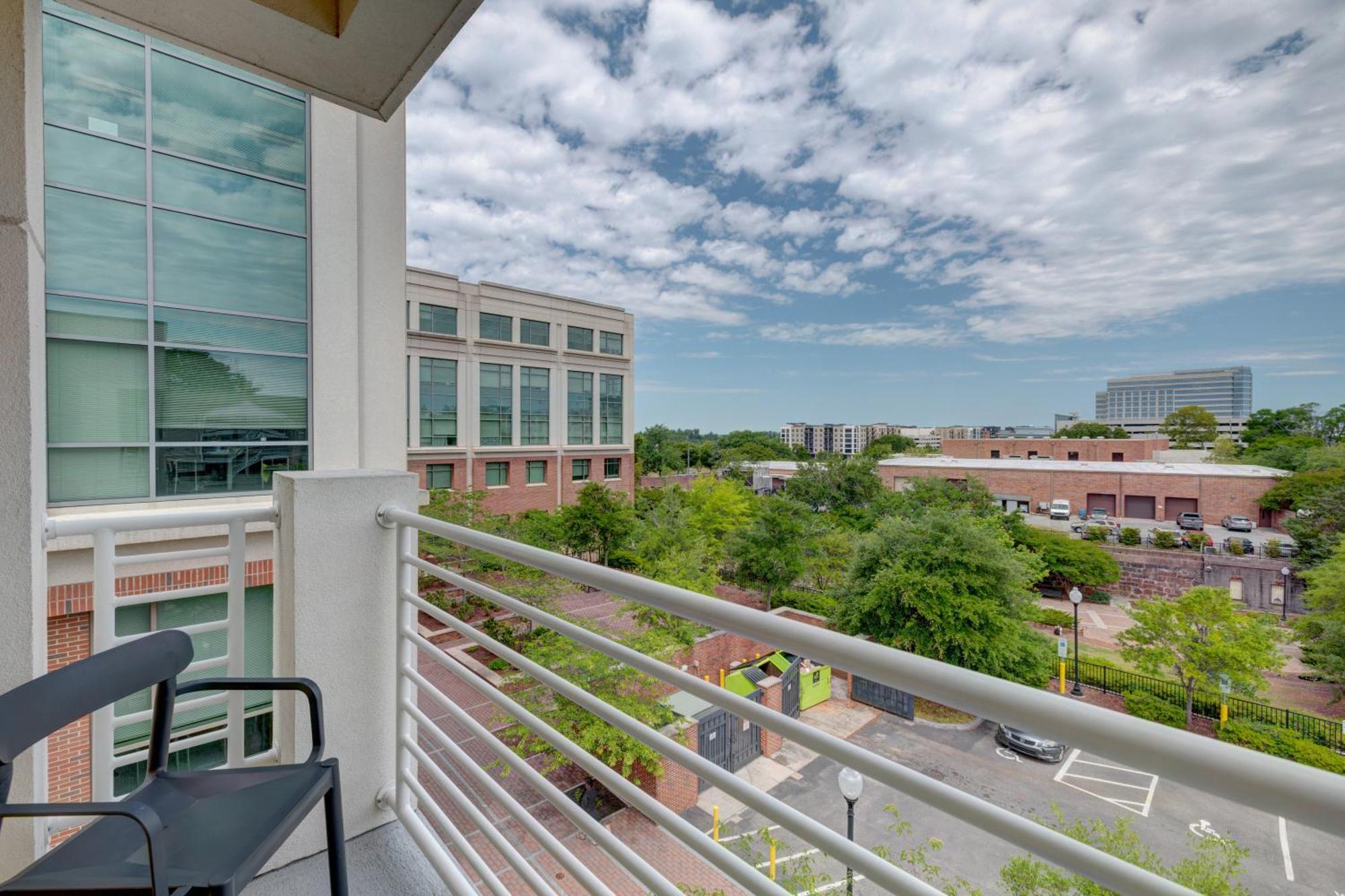 Hotel The Hive 302 King With Balcony Wilmington Exterior foto